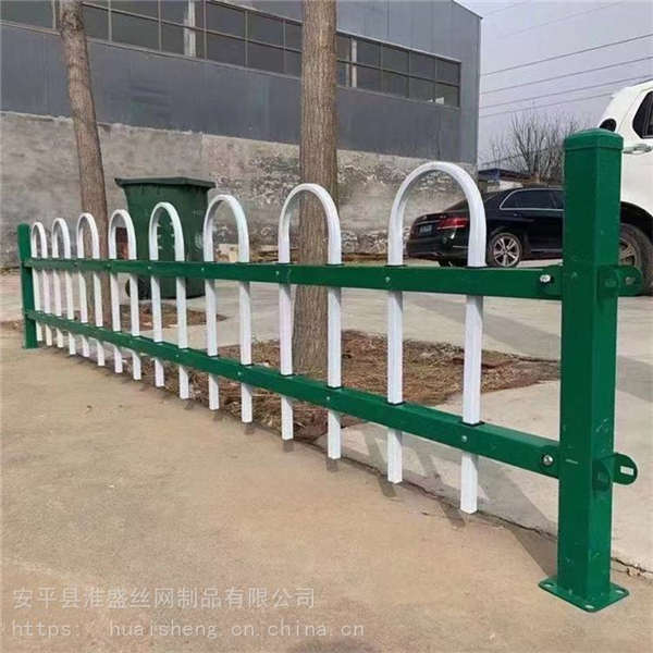 別墅花池防護柵欄 加厚組裝PVC護欄 仿竹木花壇路邊防護網(wǎng)