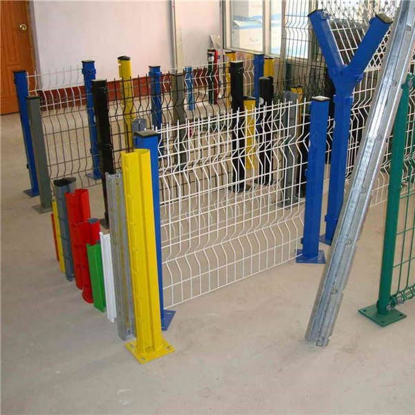 泓宸輝框架護欄網(wǎng) 9*17網(wǎng)孔鐵絲網(wǎng) 公園裝飾外墻圍欄網(wǎng)